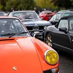 Race & Rest 아파트 *