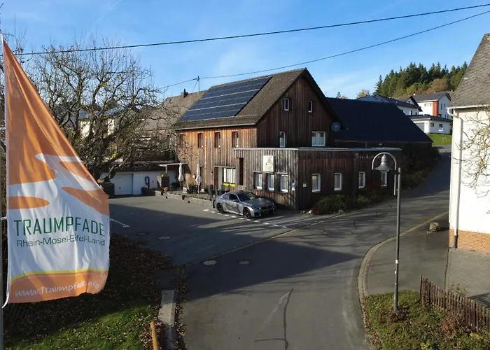 Apartment Race & Rest *