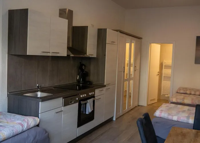 Apartment Race & Rest